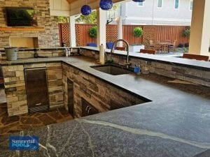 outdoor kitchen