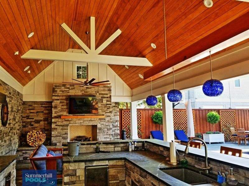 outdoor kitchen